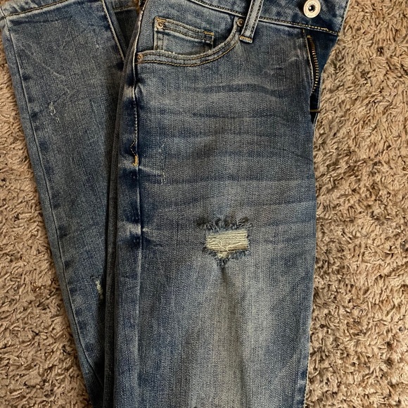 MID RISE DISTRESSED SKINNY SIZE 1-2 - Picture 5 of 5